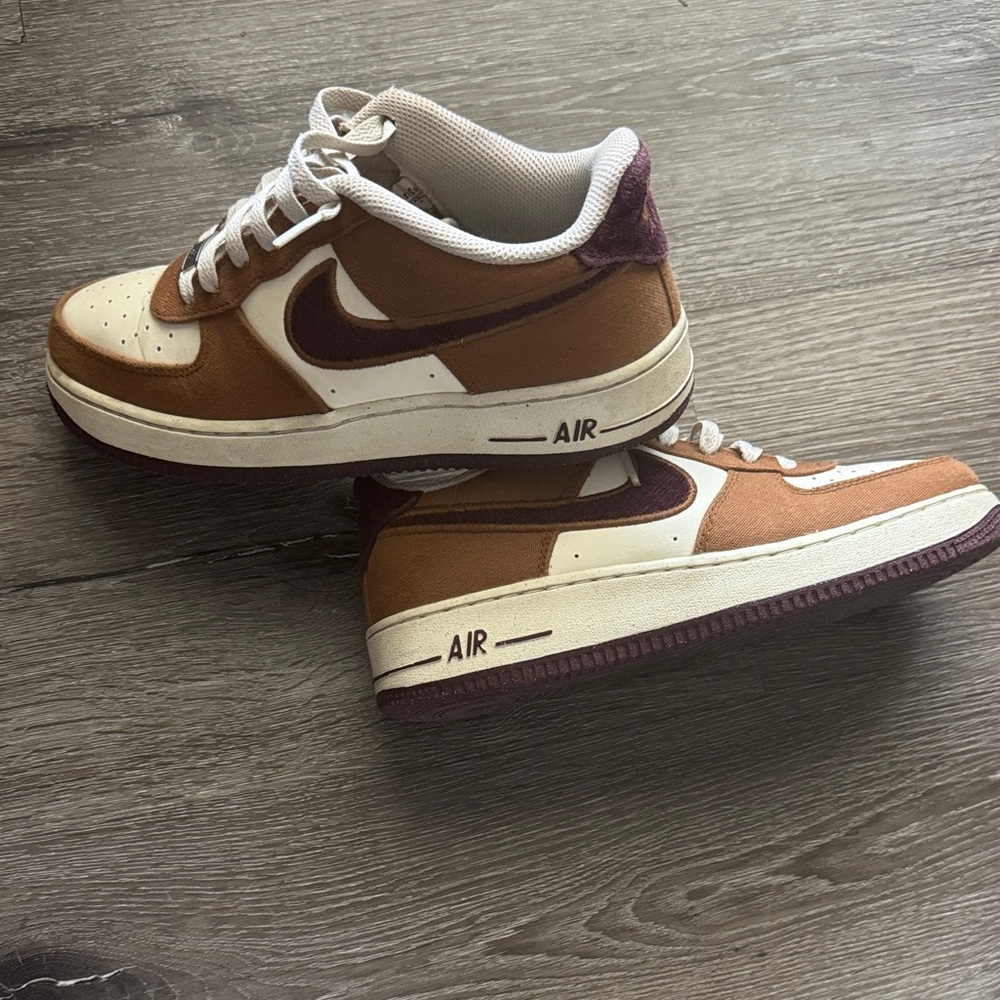 Nike Air Force 1 LV8